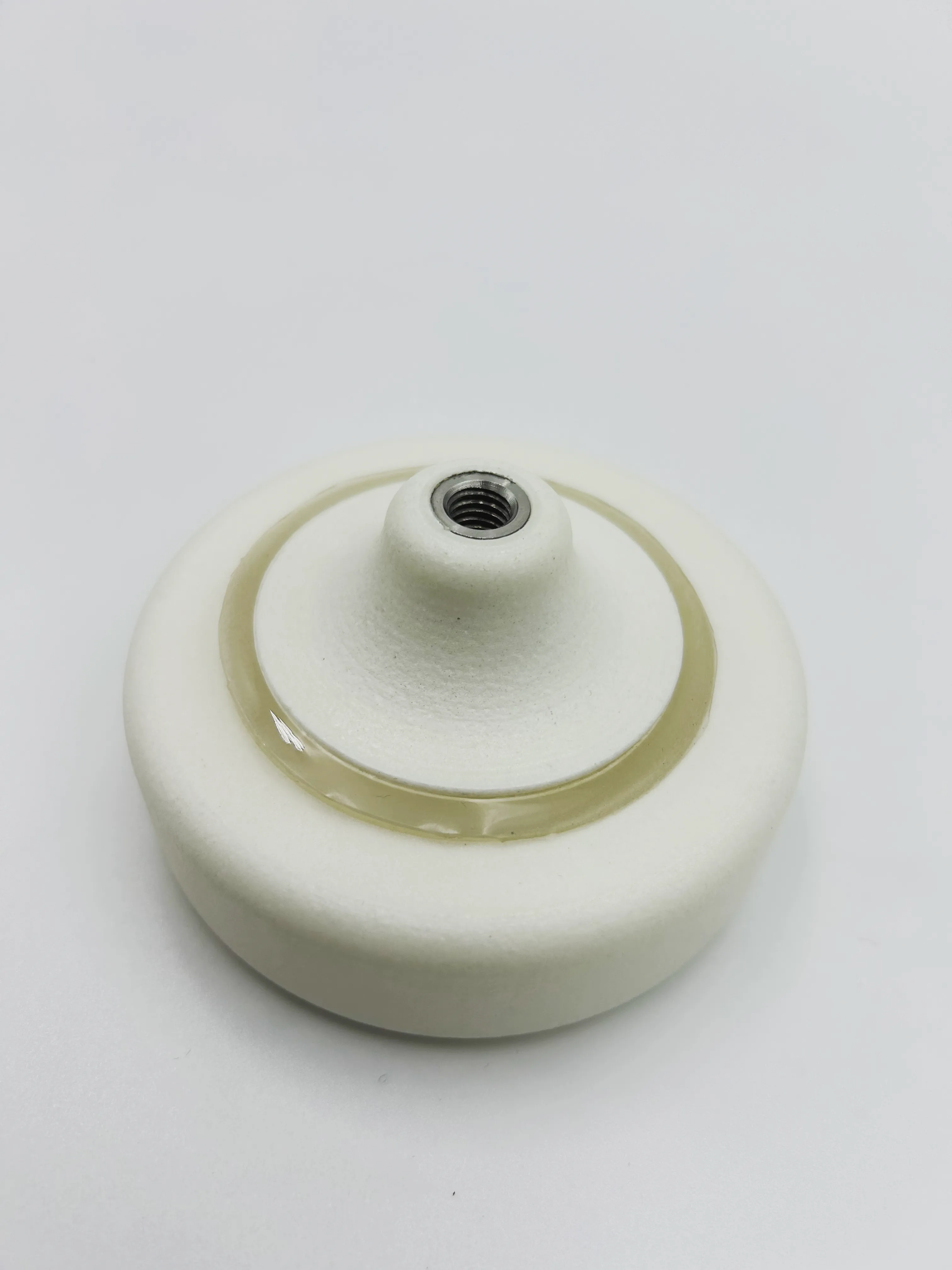 <p class="text-xl" style="text-align: center;"><font color="#ffffff"><span class="font-medium"><span class="text-white"><span class="font-bold"><span class="text-white">Tiefgreifende Glättung ohne Materialauftrag</span></span></span></span></font></p>